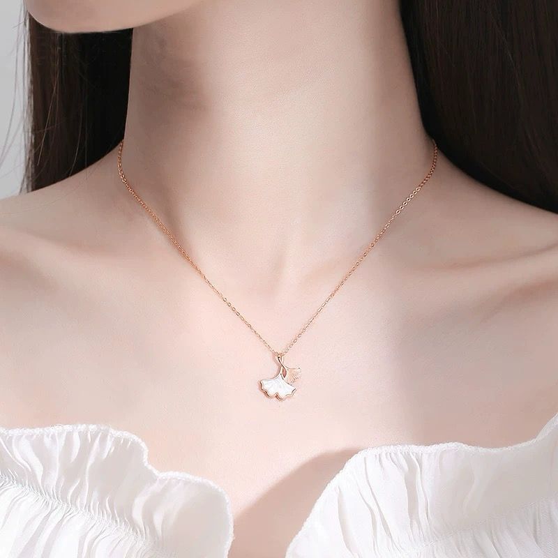 Luxury Collarbone Chain Necklace