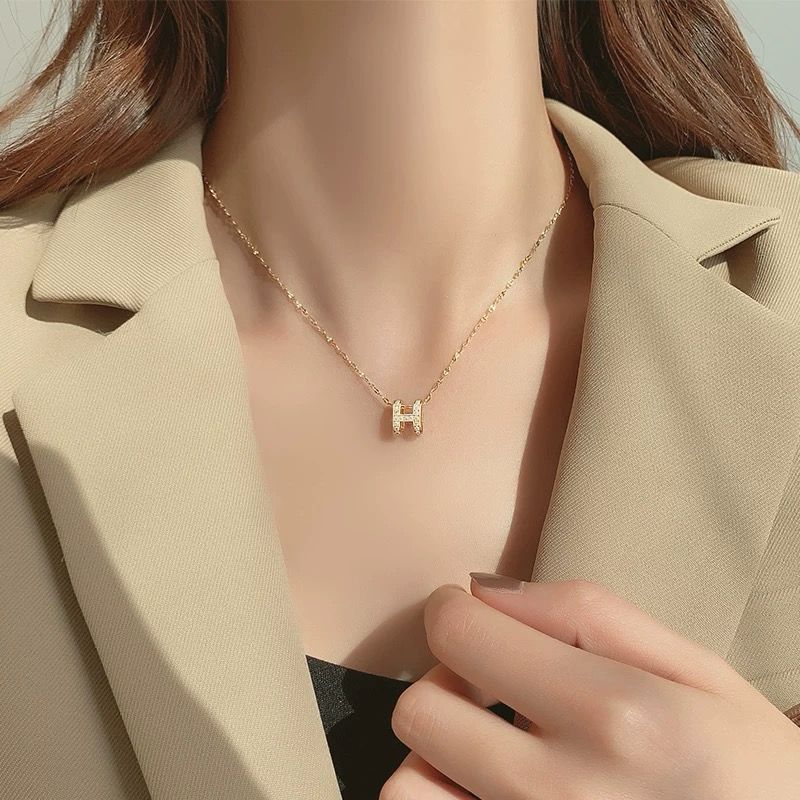 Luxury 18K New H Design Gold Clavicle Chain Necklace